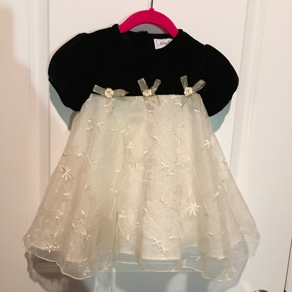 🎄Ashley Ann Baby Girl Party Dress🎄